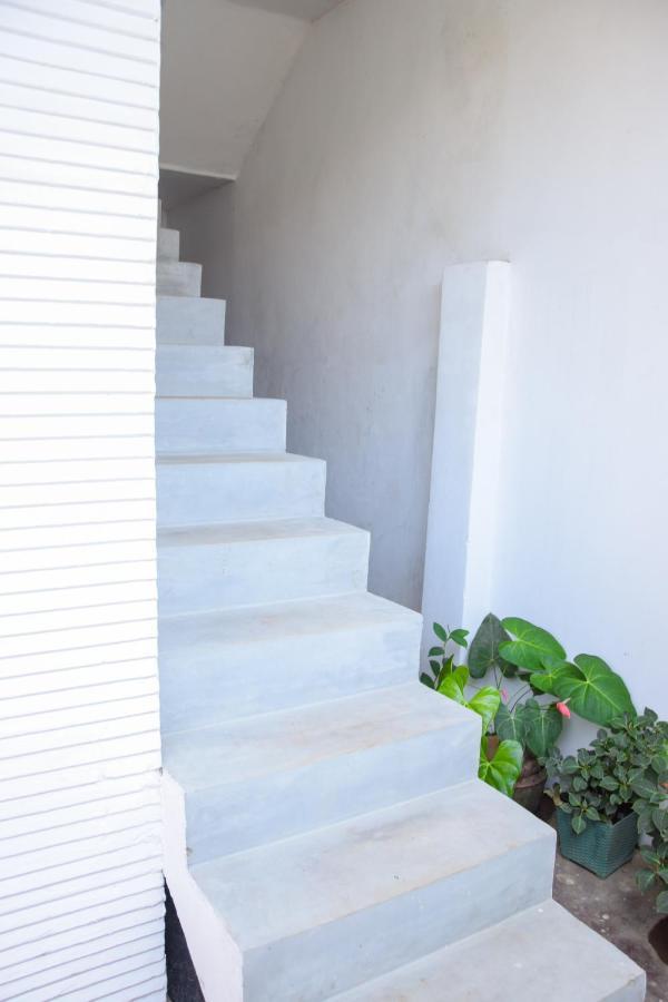 Tharaka Homestay Weligama Ngoại thất bức ảnh