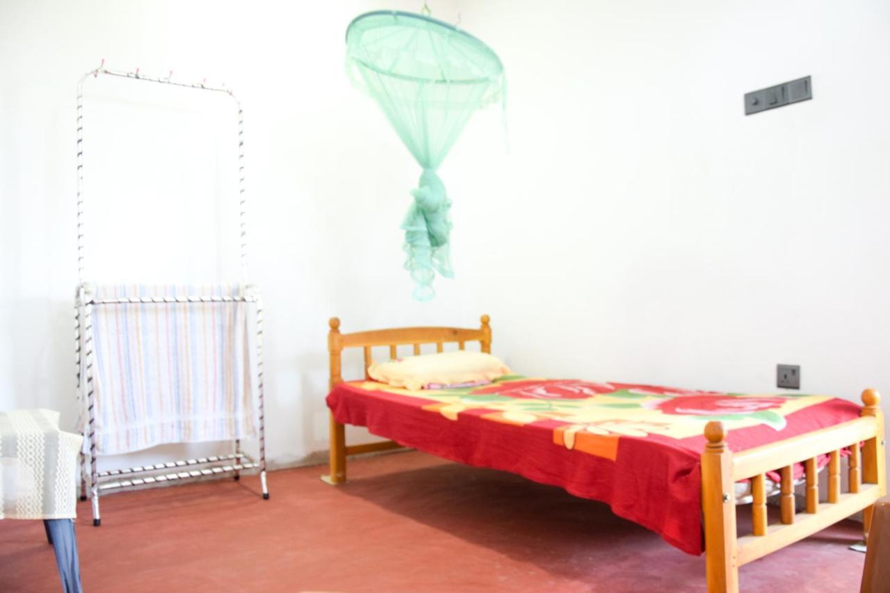 Tharaka Homestay Weligama Ngoại thất bức ảnh